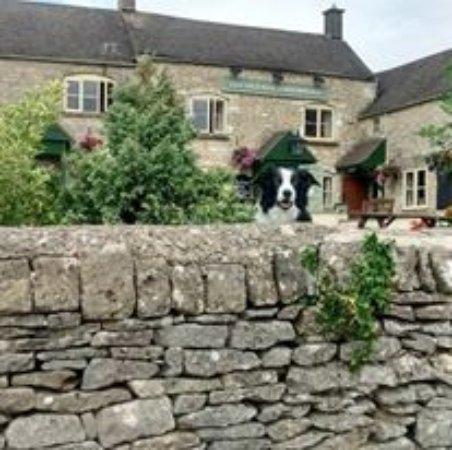 The Old Neighbourhood Inn